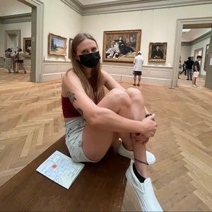 Meet your Posher, Julia